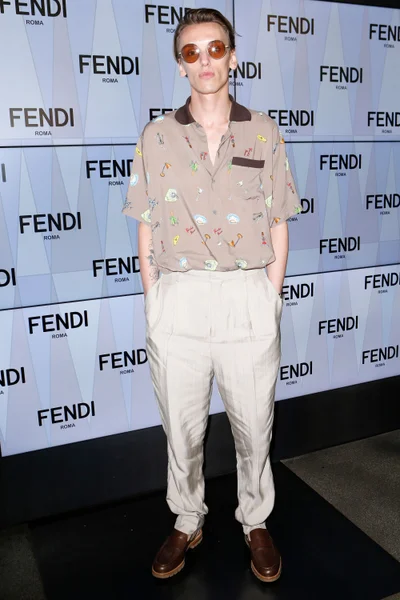 Look 3